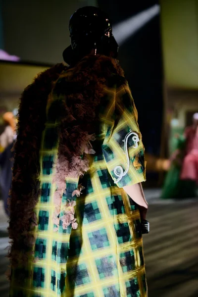 Look 36